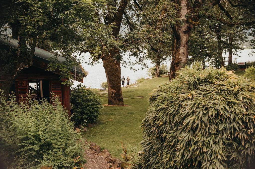 Wilder And Pine Riverside Cabins Stevenson Eksteriør billede